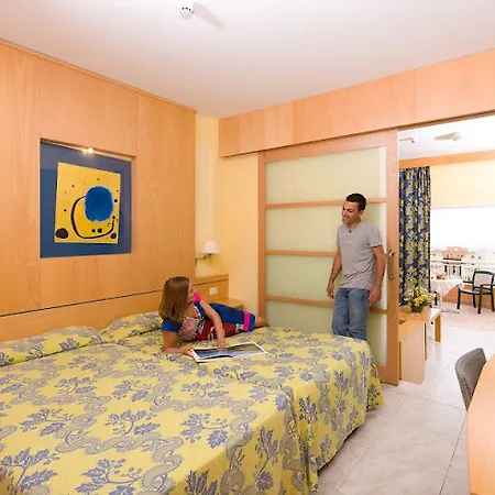 Ξενοδοχείο Playa Real 4*